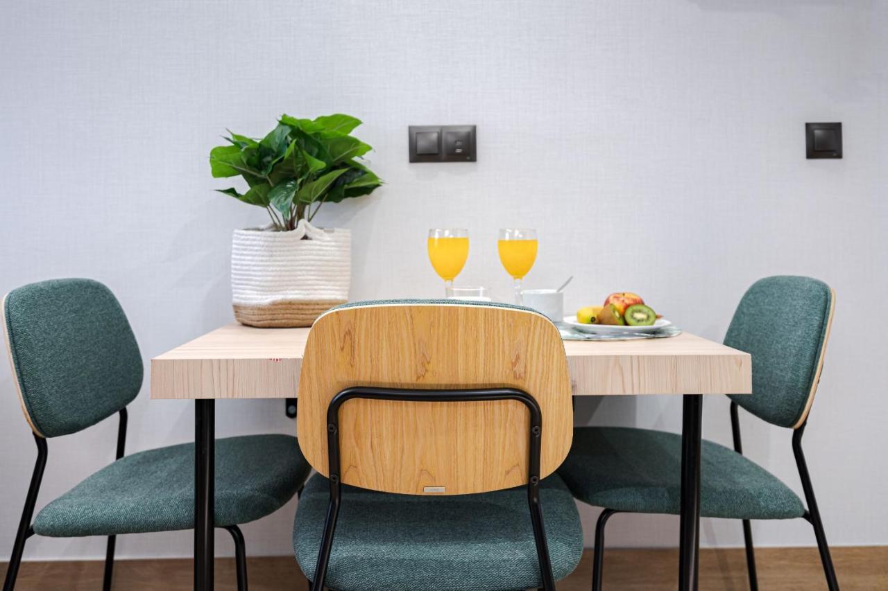 Feelathome Ventas Suites Madrid Exterior photo